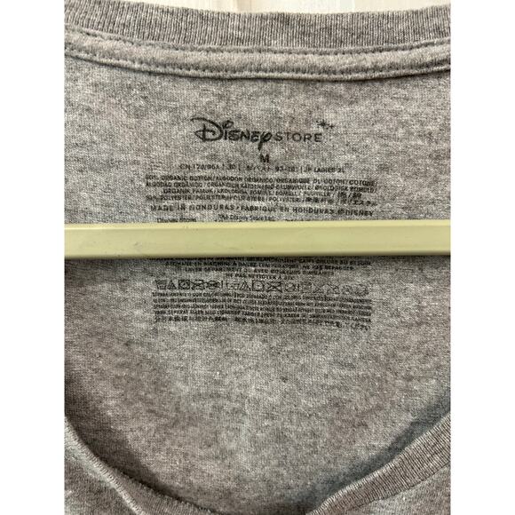 Disney Mickey and Minnie Kiss Heart red and black t shirt - Picture 3 of 4